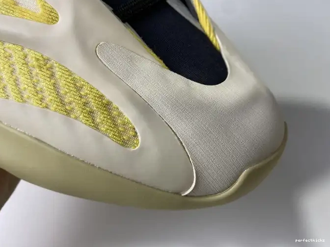 ADIDAS YEEZY 700 SRPHYM